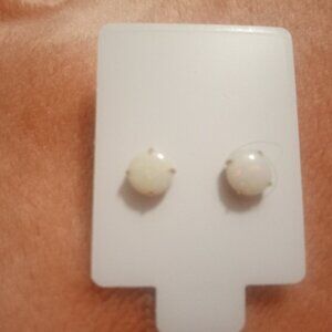14kt yellow gold Opal Stud Earrings